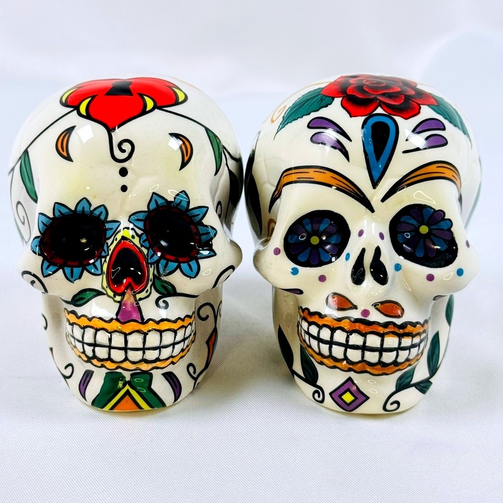 Sugar Skull Salt N Pepper Shakers Day of the Dead Dia de los Muertos Halloween
